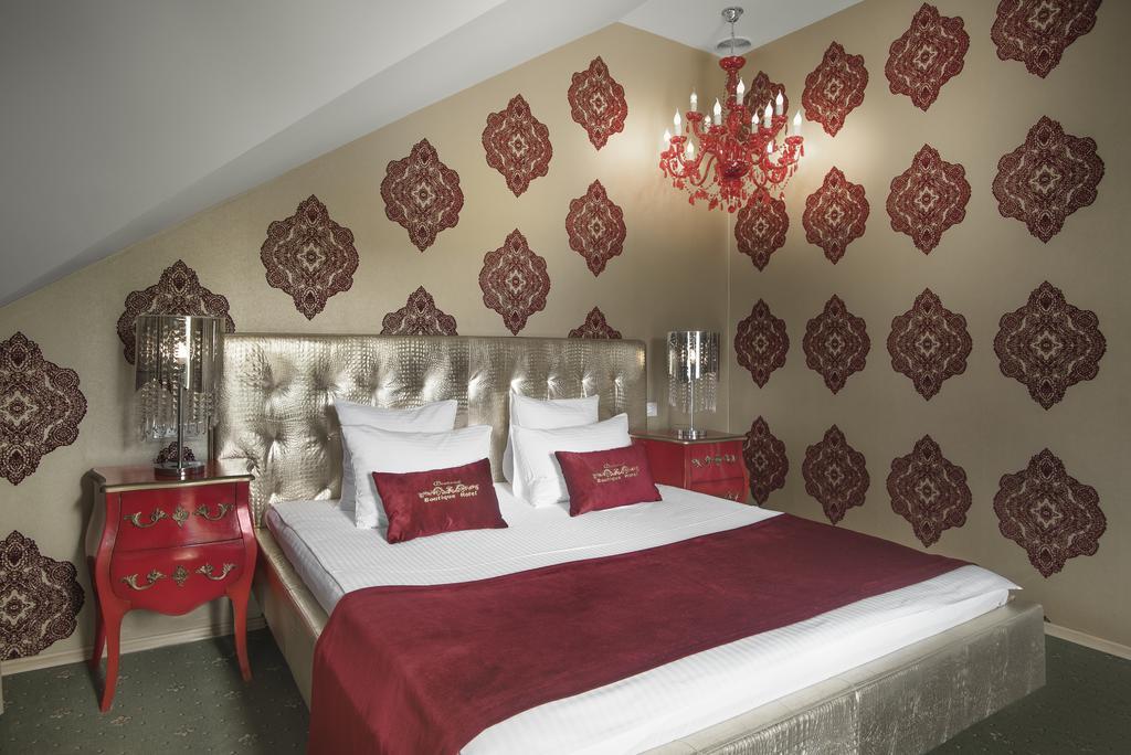 Weekend Boutique Hotel Chisinau Exterior photo